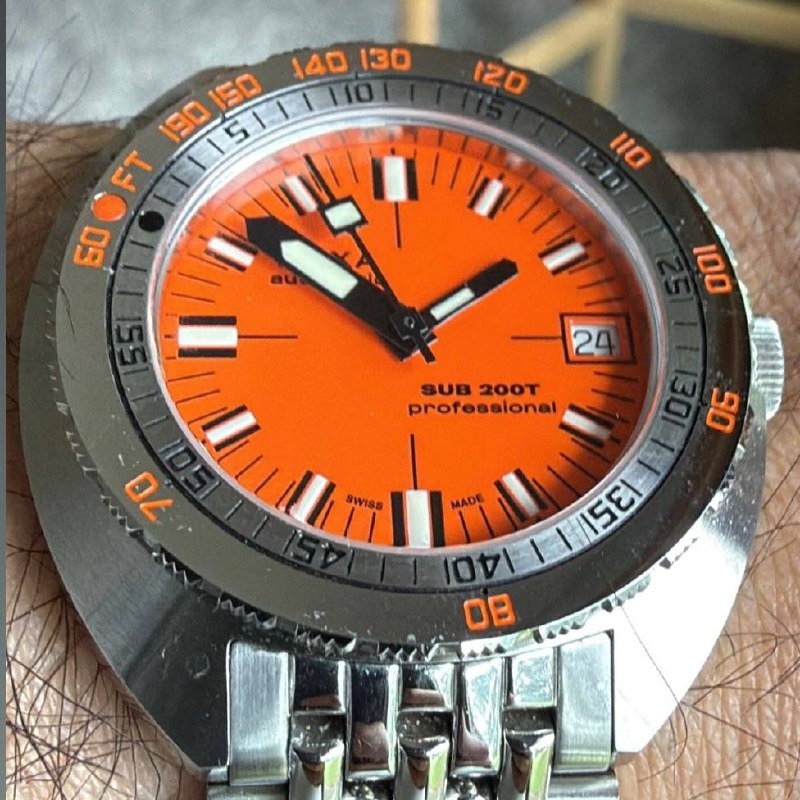 DOXA SUB 200T Professional